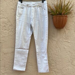 New Leggiadro Golden White Jeans with Classic Design